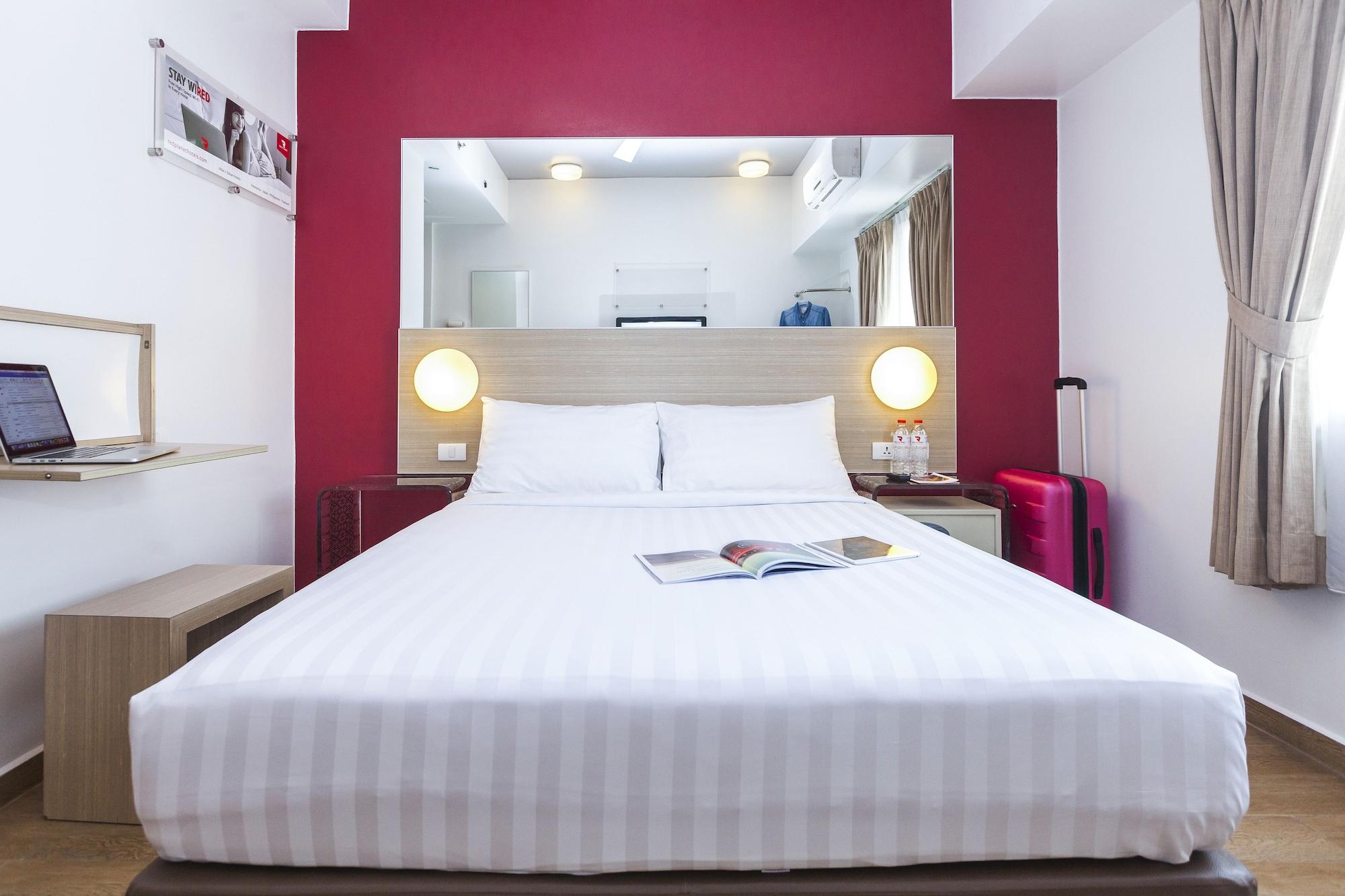 Red Planet Hotel 3*