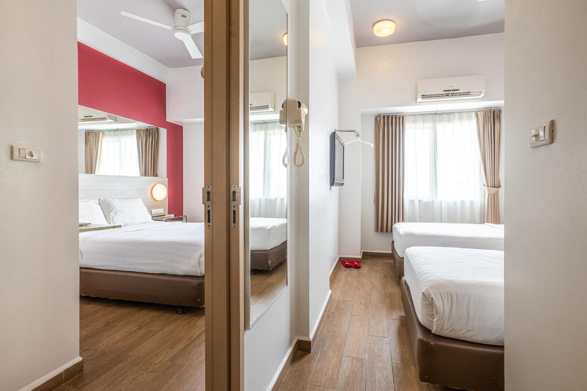 Hotel Red Planet