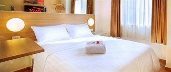 Red Planet Hotel